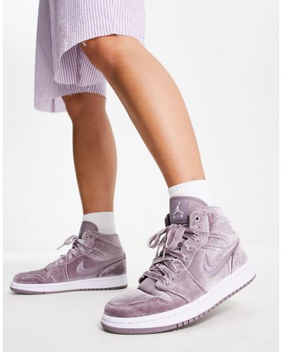 Nike Air Jordan 1 Mid Se Schoenen - Paars