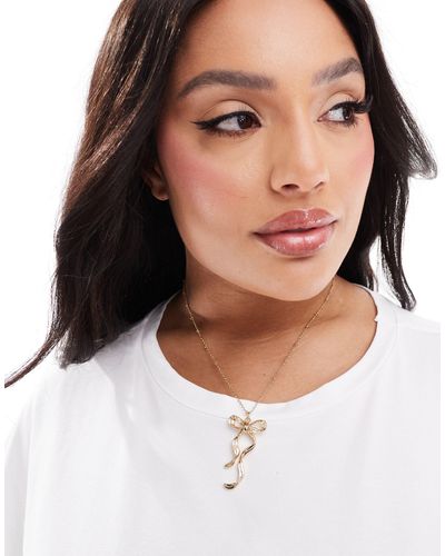 ASOS Asos Design Curve Necklace With Bow Charm - White