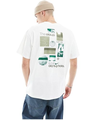 Nike Camiseta blanca con estampado gráfico en la espalda m90 - Blanco