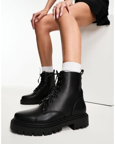 Schuh Alexandra Lace Up Boots - Black