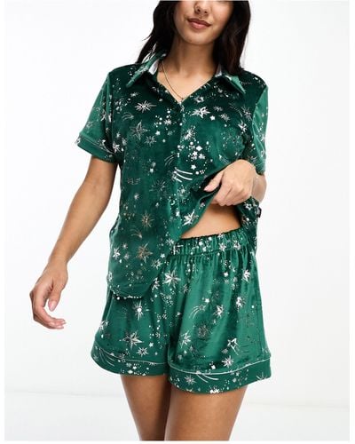 Chelsea Peers Christmas Velvet Revere Top And Short Pajama Set With Silver Foil Print - Green