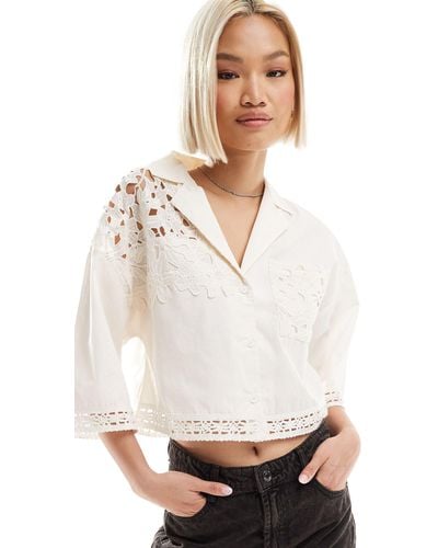 Native Youth Lace Insert Cropped Boxy Shirt - White