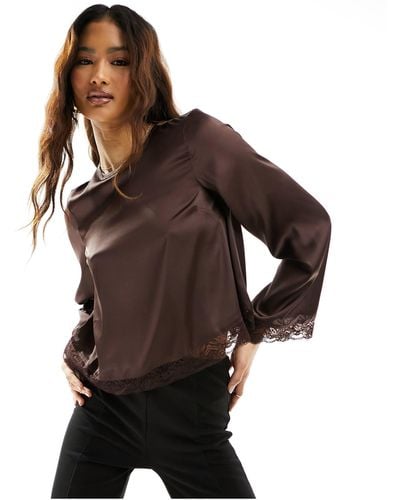 River Island – langärmlige satin-bluse mit gemischter spitze - Braun