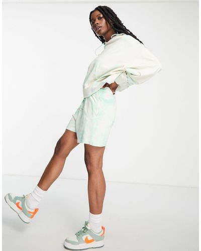 Nike Mini Swoosh - Jersey Shorts Met Tie-dye - Groen