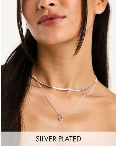 ASOS Plate Multirow Necklace With Circle Pendant - Natural