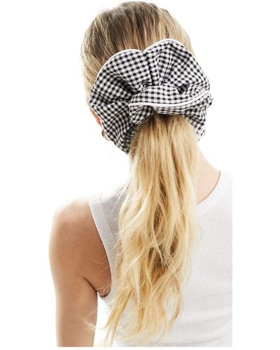 ASOS Scrunchie Hair Band With Oversized Gingham Design - White