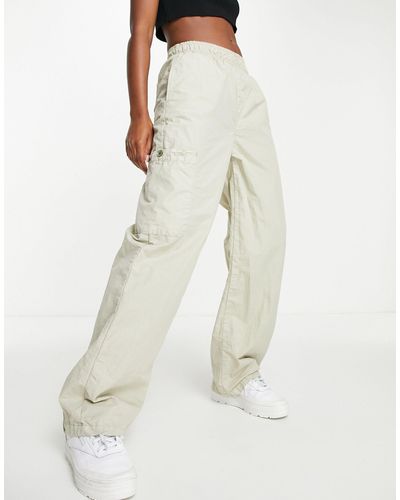 TOPSHOP Low Rise Casual Cargo Trouser With Internal Waistband Branding - Green