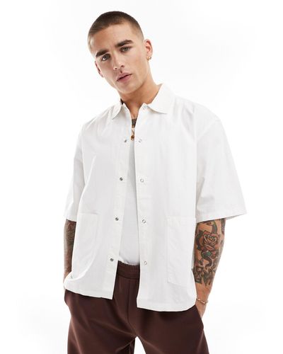 Weekday – newman – locker geschnittenes hemd - Weiß