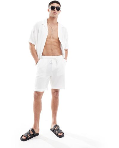 Bershka – strukturierte shorts - Weiß