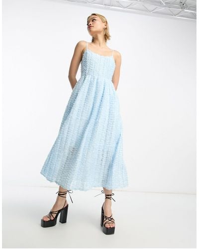 SELECTED Femme - Midi-jurk Met Cami Bandjes, Structuur En 3d-bloemen En Kant - Blauw