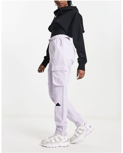 adidas Originals Adidas sportswear - future lounge - pantaloni cargo grigi con logo gommato - Bianco