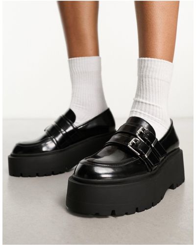 Bershka Chunky Loafer With Buckle Detail - Black