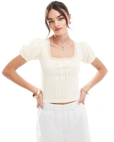 ASOS T-shirt milkmaid corta e stretta color limone con volant sul collo - Bianco