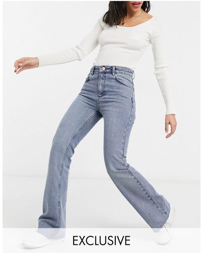 Reclaimed (vintage) The '99 - jeans a zampa medio slavato - Blu