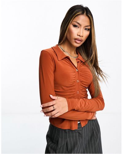 I Saw It First Slinky Ruched Cropped Shirt - Red