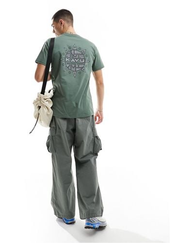 Kavu T-shirt à motif boussole au dos - kaki - Vert