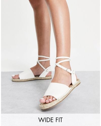 ASOS Jelly - Espadrille-sandalen Met Brede Pasvorm En Gestrikte Touwtjes - Wit
