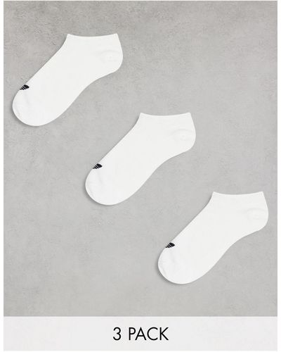 adidas Originals Adicolor trefoil - confezione da 3 paia di calzini sportivi bianchi con logo con trifoglio - Bianco