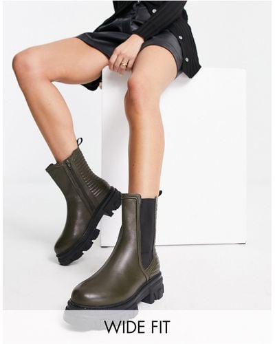 Simply Be Extra Wide Fit Leather Pull On Chelsea Flat Ankle Boots With Cleated Sole - Green