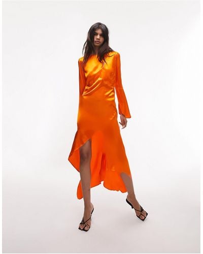 TOPSHOP Robe mi-longue asymétrique en tissu satiné à découpes - Orange