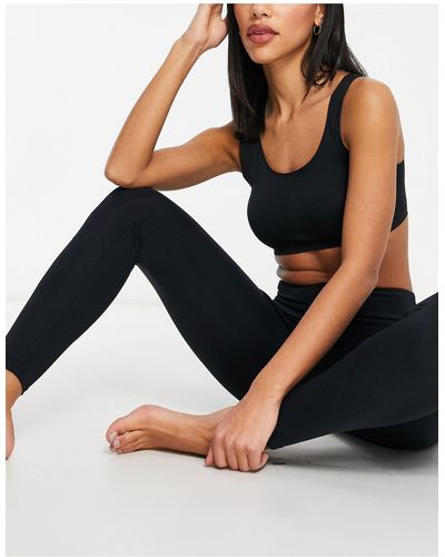 Onzie High Waisted Yoga 7/8 leggings - Black