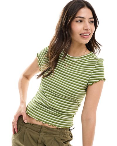 ASOS Camiseta a con diseño encogido y bordes ondulados - Verde