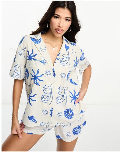 Loungeable – set aus kastigem oversized-hemd und longline-shorts - Blau