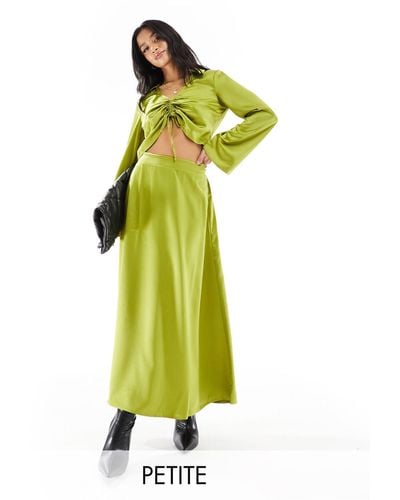 Vero Moda Jupe d'ensemble longue en satin - olive - Vert