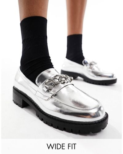 London Rebel London Rebel Wide Fit Chunky Loafers With Chain - White