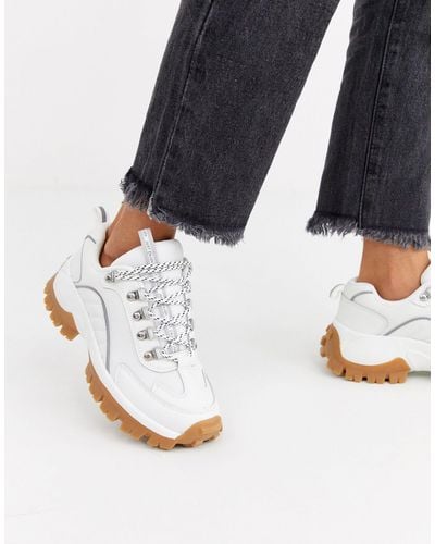 Stradivarius Chunky sneakers blancas con suela - Blanco