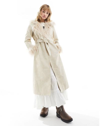 Reclaimed (vintage) Trench-coat long en imitation cuir avec col amovible en fausse fourrure - taupe - Blanc
