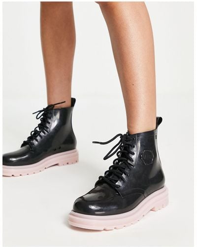 Viktor & Rolf Viktor And Rolf Coturno Patent Lace Up Boots - Black