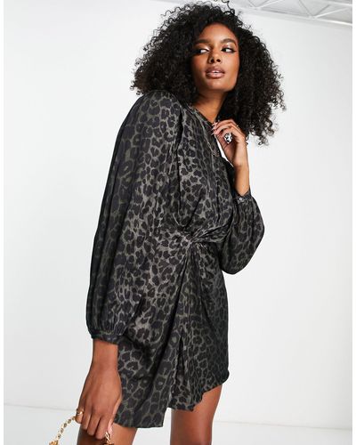 AllSaints Jemimah - vestito corto con stampa leopardata e nodo - Multicolore