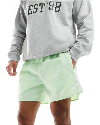 adidas Originals Pantalones cortos verde pastel sprinter - Blanco