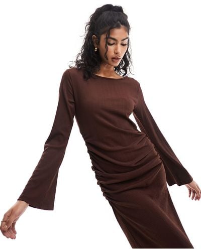 Y.A.S Ruched Side Textured Jersey Maxi Dress With Flared Sleeves - Brown