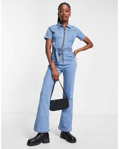 Urban Bliss Tuta jumpsuit di jeans a zampa lavaggio chiaro - Blu