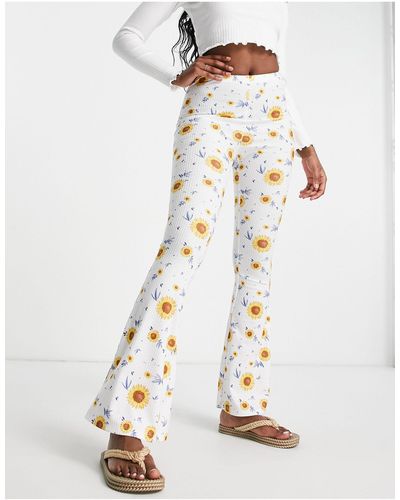 Glamorous – schlaghose mit hohem bund aus geripptem cord mit sonnenblumenprint - Mehrfarbig