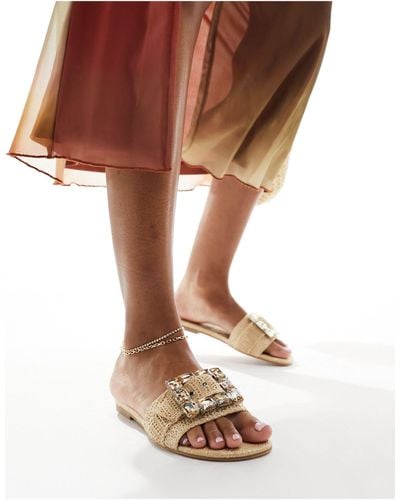 Steve Madden Getaway Flat Sandal With Embellished Buckle - Brown