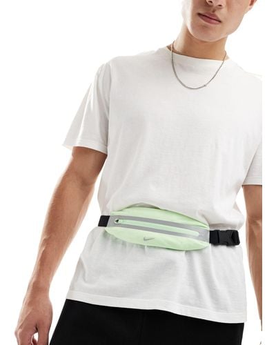 Nike Riñonera deportiva verde vapor slim 3.0 - Blanco