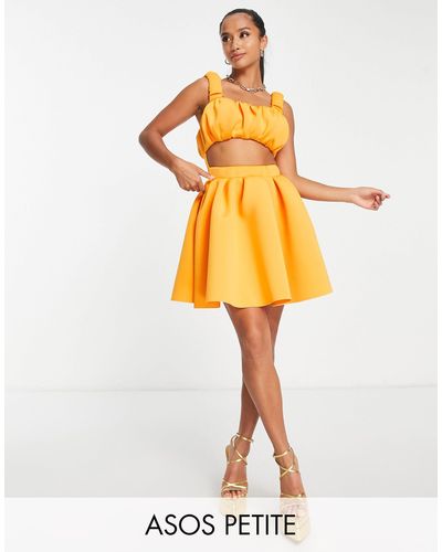 ASOS Asos design petite - robe patineuse courte structurée 2 en 1 coupe trapèze avec buste froncé - orange - Jaune