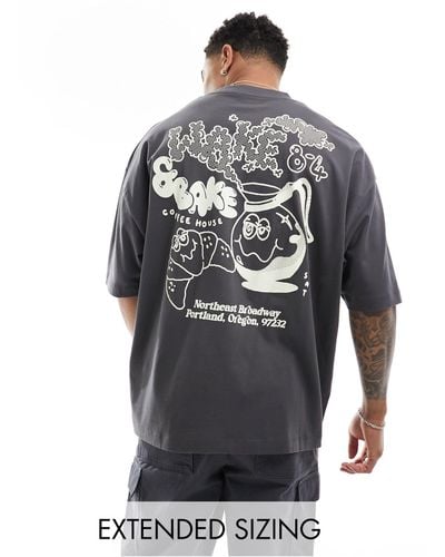 ASOS T-shirt oversize avec imprimé style skateur au dos - Gris
