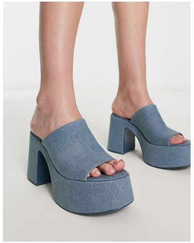 Stradivarius Mules chunky en jean à plateforme et bout ouvert - Bleu