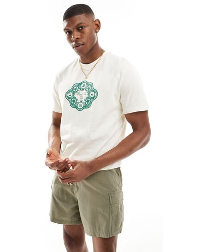 ASOS T-shirt taglio corto bianco sporco con stampa cachemire sul petto - Verde