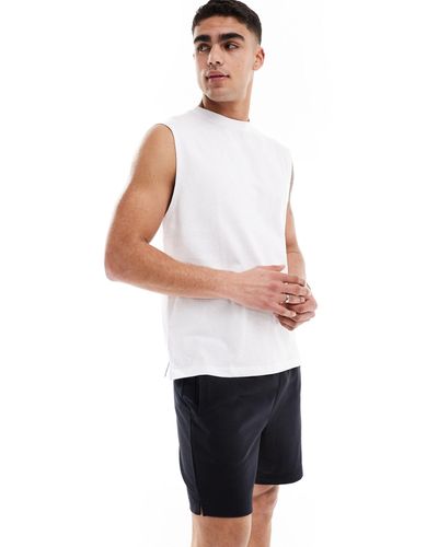 ASOS 4505 Camiseta deportiva blanca sin mangas pump - Blanco