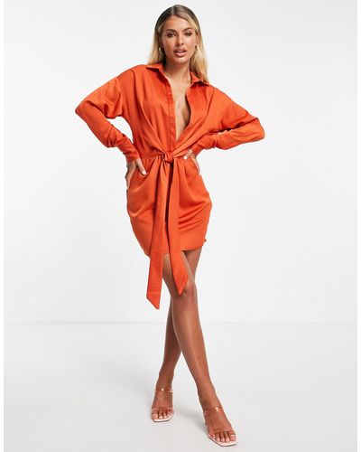 In The Style – vorne gebundenes hemdkleid aus satin - Orange