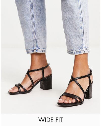 New Look Wide Fit - Sandalen Met Brede Pasvorm, Smalle Bandjes En Halfhoge Blokhak - Zwart