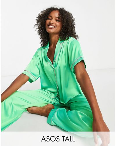 ASOS Asos Design Tall - Pyjamaset Van Overhemd En Broek Met Contrasterende Biezen Van Satijn - Groen