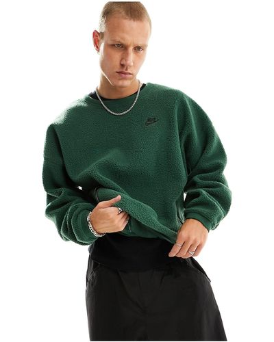 Nike – club – winter-sweatshirt aus em sherpa-fleece - Grün
