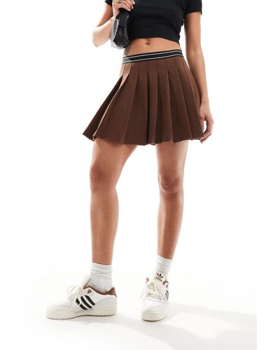 ASOS Pleated Twill Mini Skirt With Elastic Waist Detail - Brown