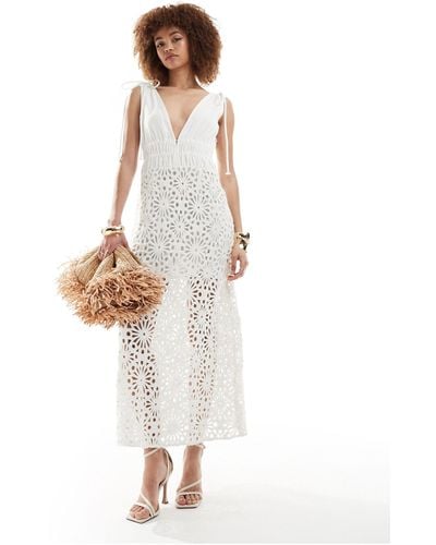 Amy Lynn Linen Maxi Dress With Crochet Skirt - White